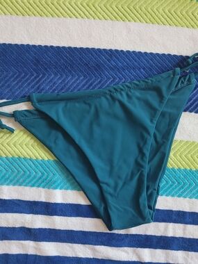 💗5/$25💗 Zaful Teal Side-Tie Bikini Bottom